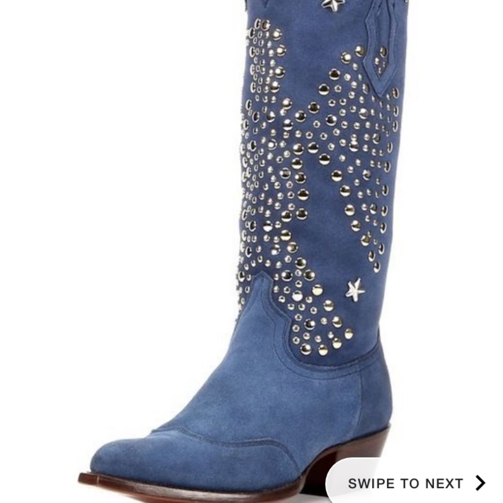 Elvis addition boots!